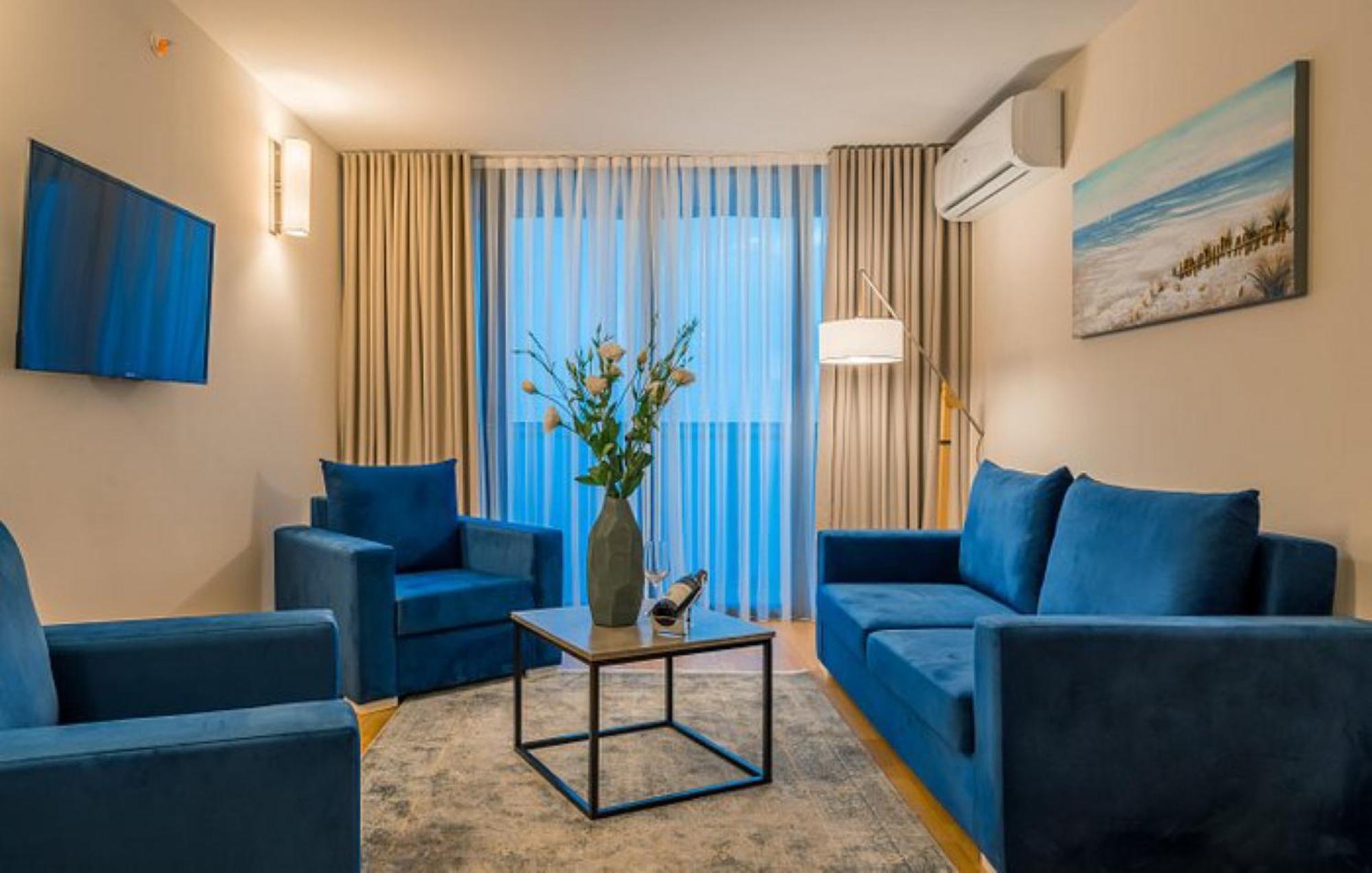 Delux Sea View Aparthotel In Orbi City Batumi Exteriör bild