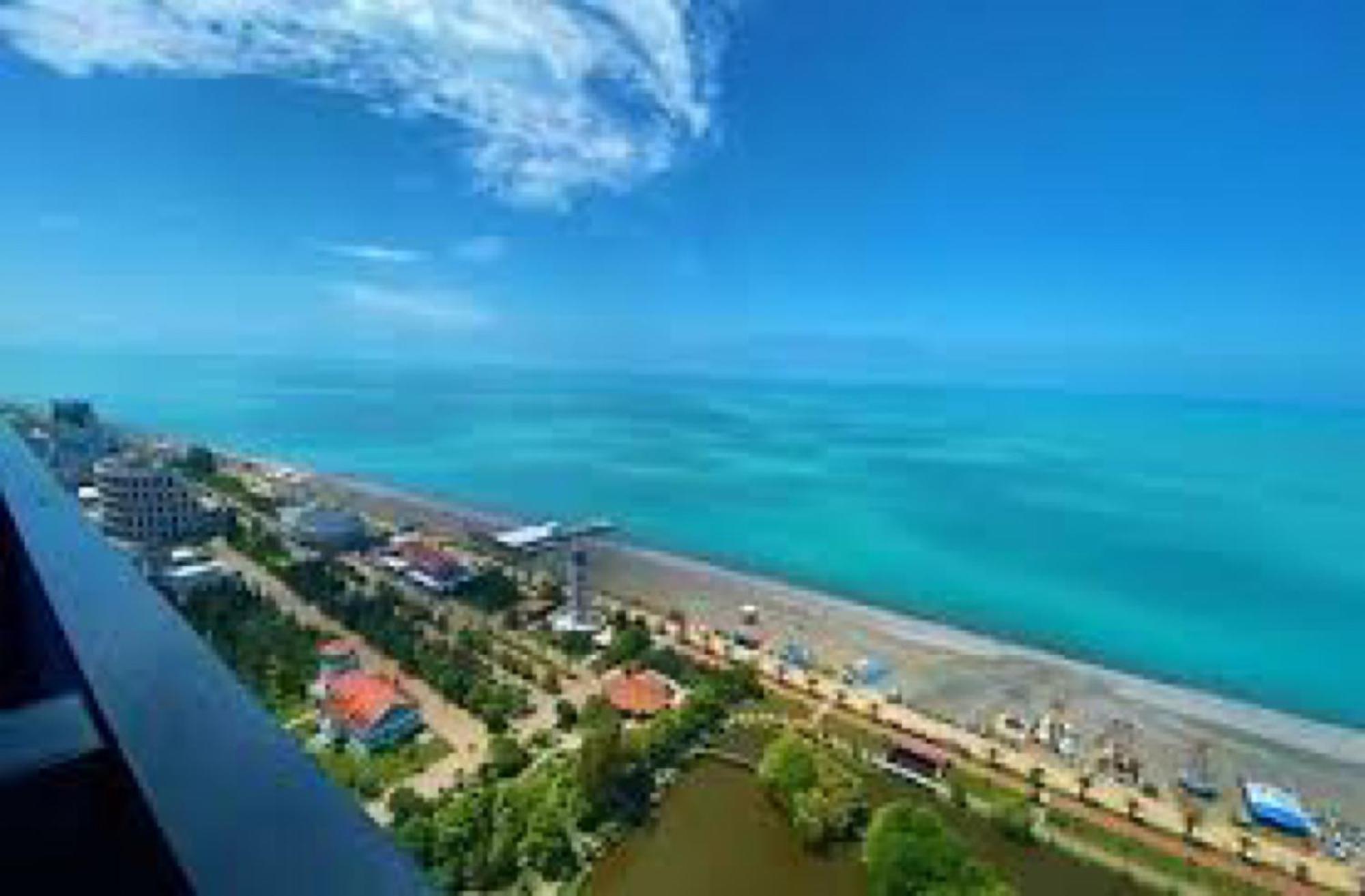 Delux Sea View Aparthotel In Orbi City Batumi Exteriör bild